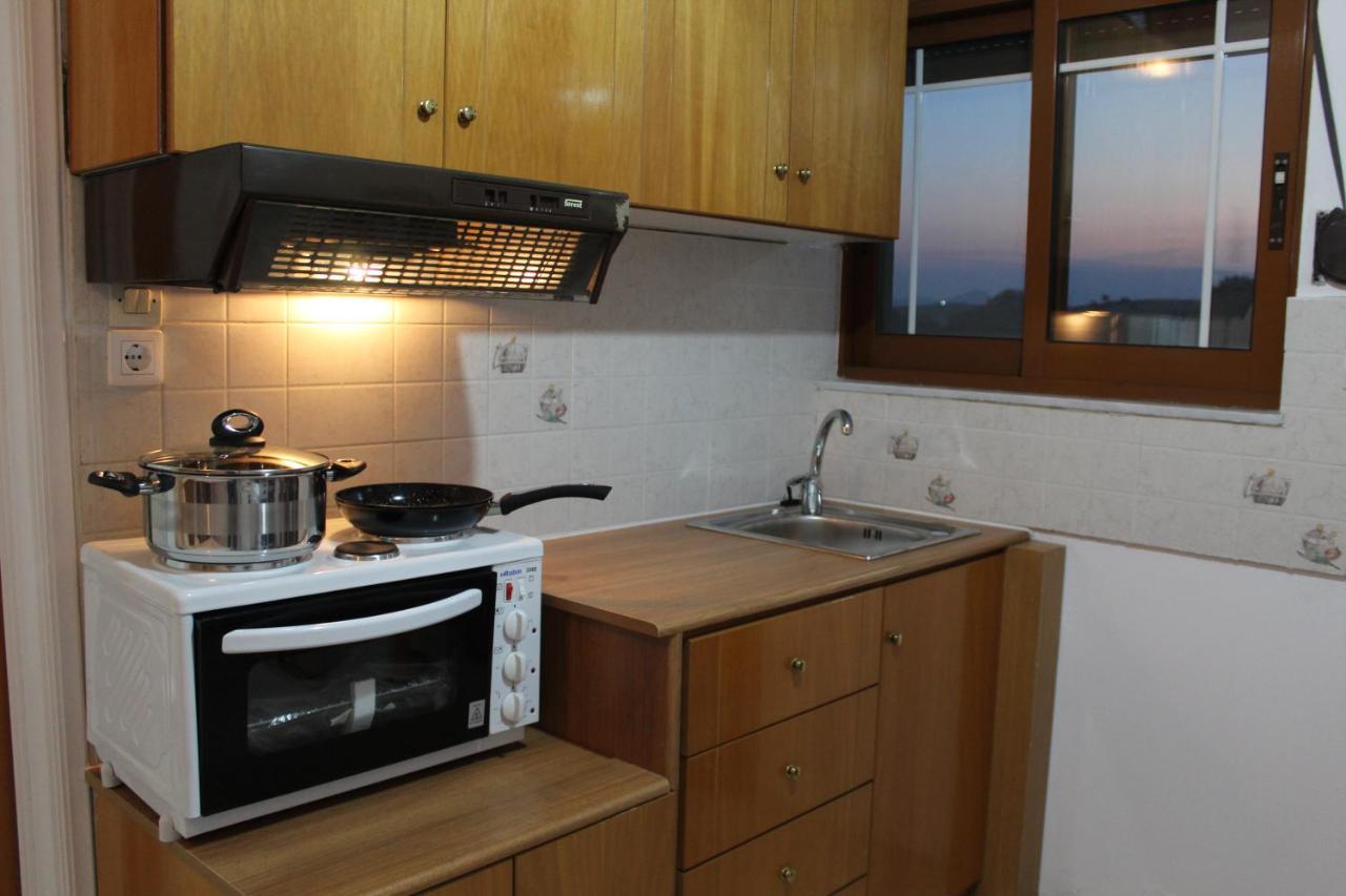 Vakis Apartments 2 Romanon Bagian luar foto